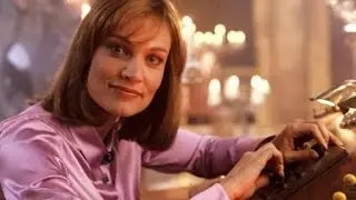 INTERVIEW WITH DAPHNE ASHBROOK