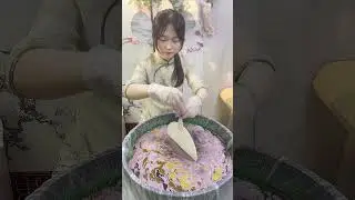 Making Chinese hand-painted fans, half natural, half artificial. #painting #art #diy
