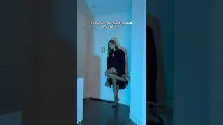 A single woman written by man and a single woman written by a woman 👩😂