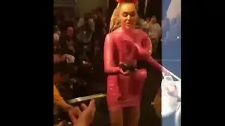 Stan Twitter: Miley Cyrus giving free avocados