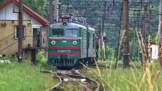Електровоз ВЛ80К-175 прибуває в парк Батарівка станції Клепарів