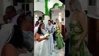 said y Karen ceremonia religiosa