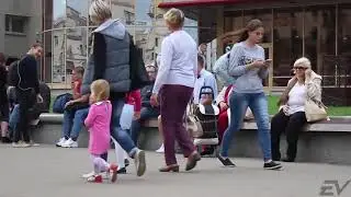 Ботаник Пикапит Девушку в Лимузине