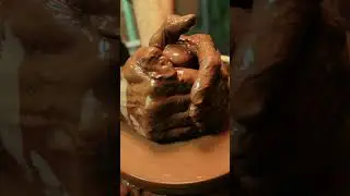 Снял новое гончарное видео с популярным нейросетевым звуком))