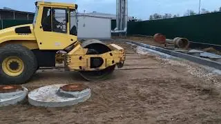 Укатывание грунта/Виброкаток BOMAG BW 211d