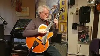 Someone to watch over me (G. Gershwin) played by Bert Enkel