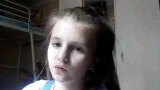 Я пришла со школы собираюсь гулять