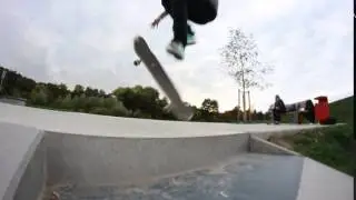 Late fs back foot shuvit
