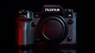 Обзор Fujifilm X-H2s в 2025 году | Хорошее железо, плохой софт
