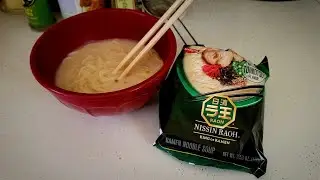 The Best Instant Ramen I've Ever Had | Nissin Raoh Tonkotsu