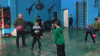 Играем мячами 2.02.24