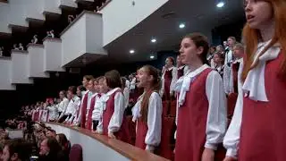 Финал Фестиваля Праздник Песни 2023. Гимн исполняют все хоры.