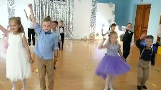 Не малыши.Танец выпускников дет.сада.