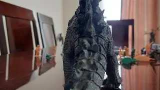 Harry Potter And Mystery Monster (King of The Monsters)