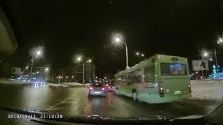 Этот же бус, проезд на красный до