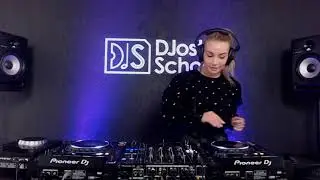 Bazolya - Deep & Tribal Live Mix @ DJostik School