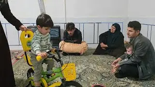 Hashem came home. Qadir only wants money.