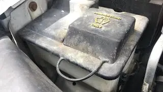 2007 Ford F150 Windshield Washer Pump Replacement