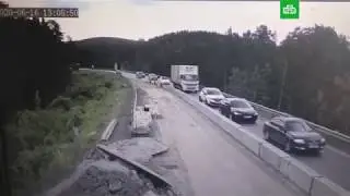 ▶ ДТП в Челябинске с фурой
