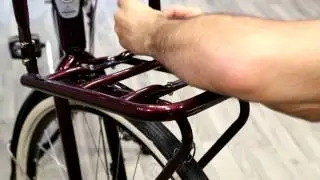 How to assemble front rack and light on Gazelle Heavy Duty NL - Be Dutch! Bicycles