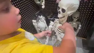 The Rose Show   Spirit Halloween   Episode 22