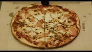 laser vs pizza лазер режет пиццу