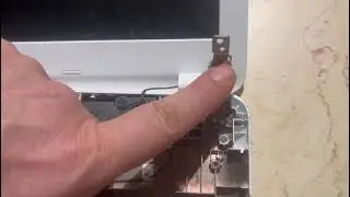 ציר שבור במחשב נייד אסוס. מה עושים במצב כזה?