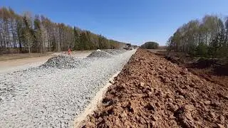 Предвыпуск. Планировка щебня на автогрейдере.