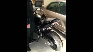 ZX6R 636 startup and reving.