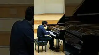 Jonathan Senik playing Bach: Italian Concerto in F Major, BWV 971