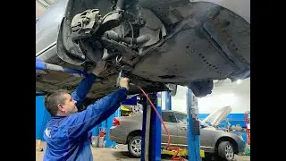 Replacing the ball joint and silent blocks of the front control arms of a Volvo XC70.