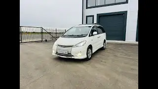 Toyota Estima, 2000 год