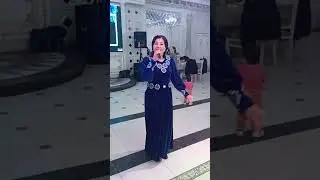 Улбосын Матмуратова Дияр ресторанында.