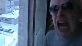 Горин орет с окна