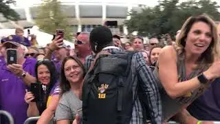 LSU arrives to Tiger Stadium for final home game of record-setting 2019 season