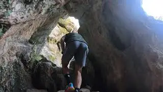 Graell de Cal Pigot - 'Nus de Corbata' Malanyeu by Pau Bartoló