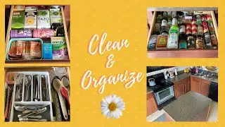 Deep Cleaning & Organizing the Kitchen~ Tackling this Project 15 Minutes a Day for 1 week