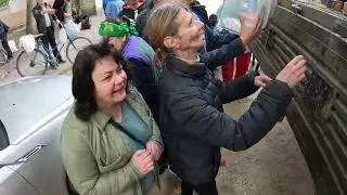 Рубежное, привез три тонны продовольствия