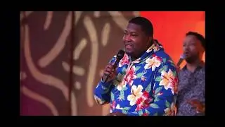 Pastor E. Dewey Smith 🎶 ”Praise Him”🎵 + Praise Break