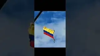 Minutos antes del lamentable suceso (Dos soldados caen de un elicoptero)