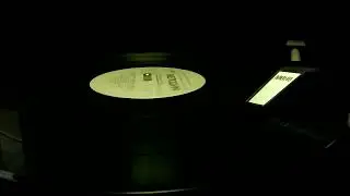 "Такси,такси"("Так же как все,как все,как все..)(А.Зацепин-фр.текст Ф.Барраке)поет Филипп Барраке.