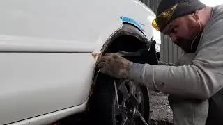 Замена арок, порогов и покраска Mazda FAMILIA