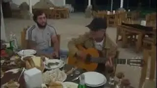 Нереально красиво поёт / пано утром встану /музыка