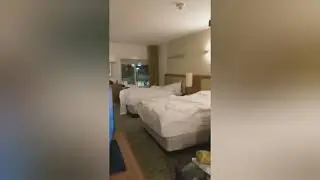 Карантин на Аляске перед работой на заводе.