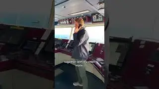 Meet the Captain of our „Hannoi Express“ 🛳️ #shorts #shipping #logistics