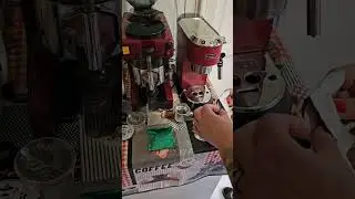 100% arabica. Kávépárna, (ese-pod) kávé főzése karos géppel.