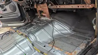 Dry ice cleaning mold & Rodent damage Dodge Cummins