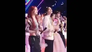 taesan and yuna nuna 🤧😳 #taesan #yuna #boynextdoor #itzy #bnd #inkigayo #fypシ #moment #kpop #mc