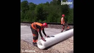 This is how railway tracks are replaced