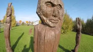 Странные статуи и лики в германии.